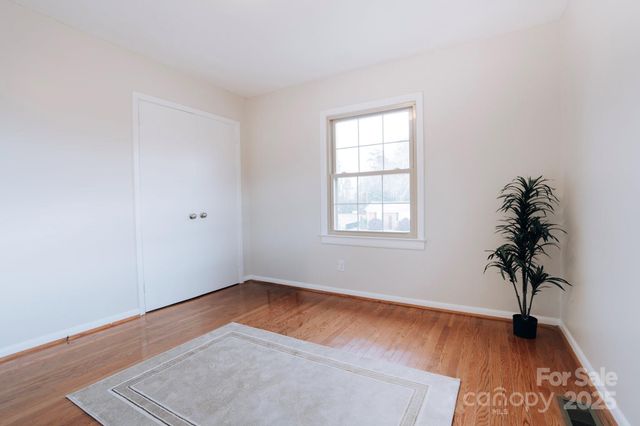 185 33rd Street NW, Hickory, NC 28601