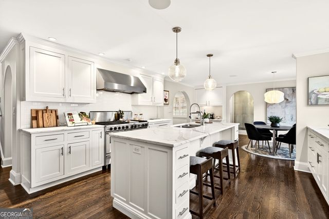 3897 Powers Ferry Road NW, Atlanta, GA 30342