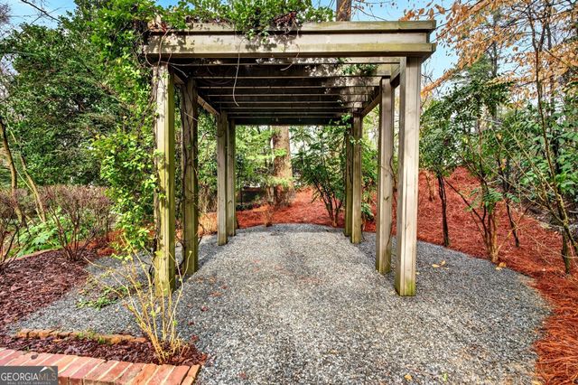 3897 Powers Ferry Road NW, Atlanta, GA 30342