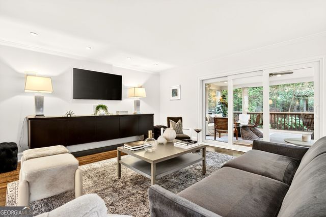 3897 Powers Ferry Road NW, Atlanta, GA 30342