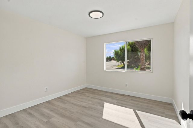 3301 Sterling Road, Bakersfield, CA 93306