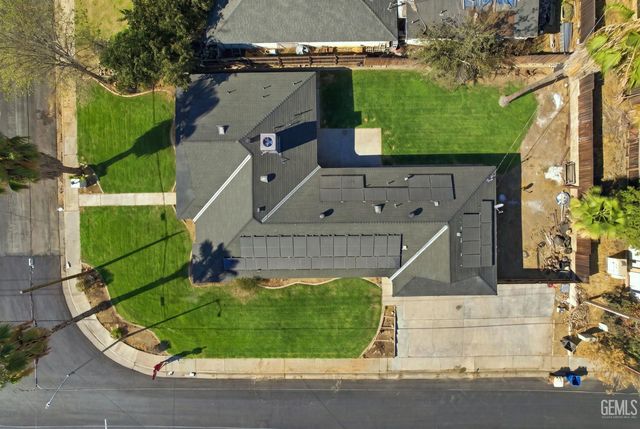 3301 Sterling Road, Bakersfield, CA 93306