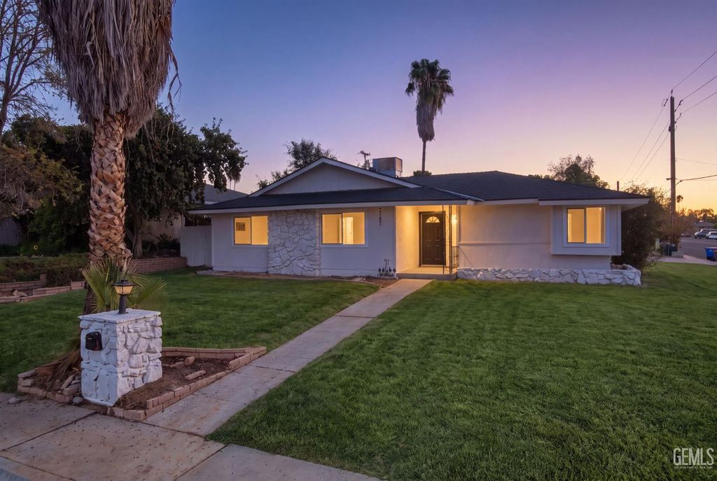 3301 Sterling Road, Bakersfield, CA 93306