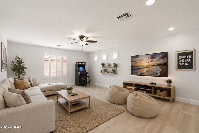 7209 W ASHBY Drive, Peoria, AZ 85383