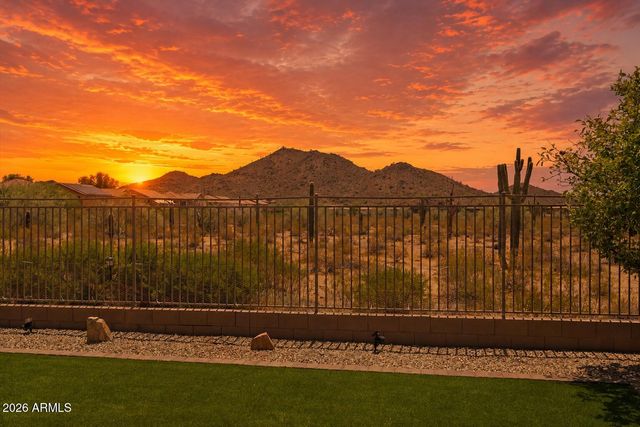 7209 W ASHBY Drive, Peoria, AZ 85383
