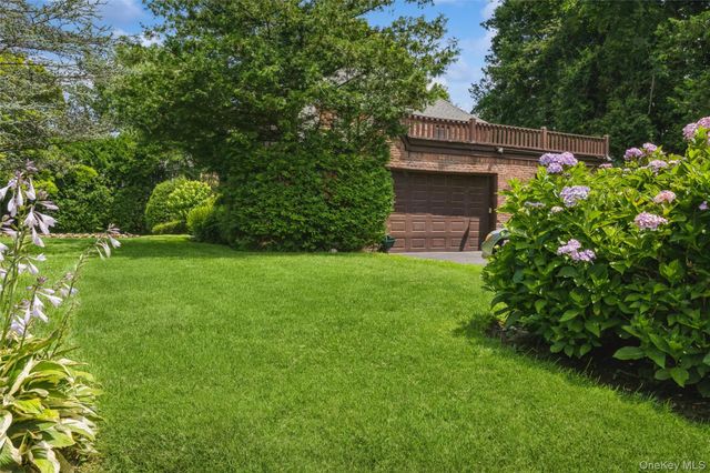 1 Winfield Terrace, Great Neck, NY 11023