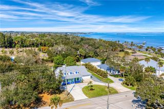 7710 Roseland Road, Sebastian, FL 32958