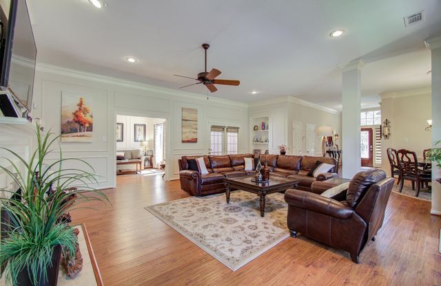 13730 Senca Park Drive, Houston, TX 77077