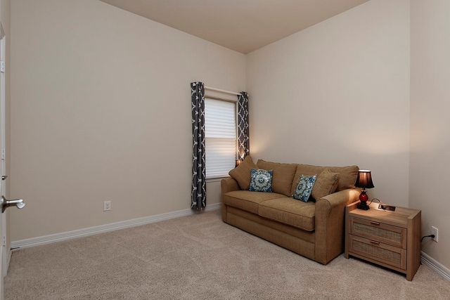 18 Estherwood, The Woodlands, TX 77354