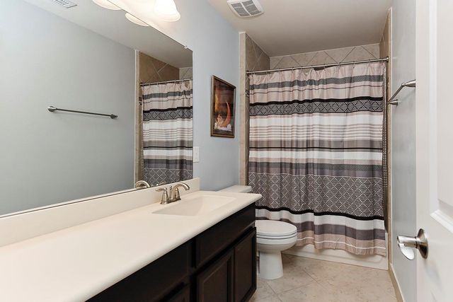 18 Estherwood, The Woodlands, TX 77354