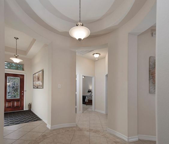 18 Estherwood, The Woodlands, TX 77354