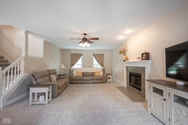 11121 Desert Glen Drive, Fishers, IN 46037