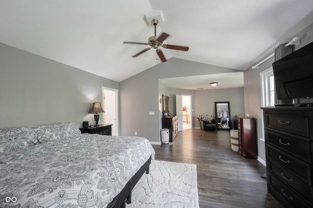 11121 Desert Glen Drive, Fishers, IN 46037