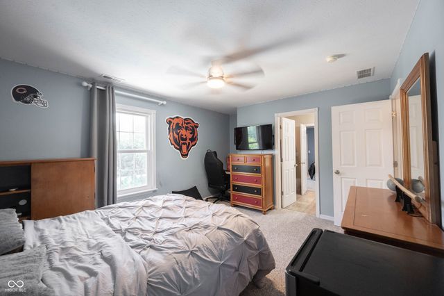 11121 Desert Glen Drive, Fishers, IN 46037