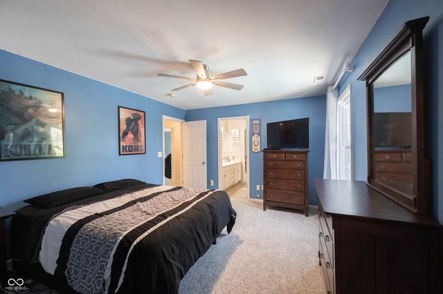 11121 Desert Glen Drive, Fishers, IN 46037