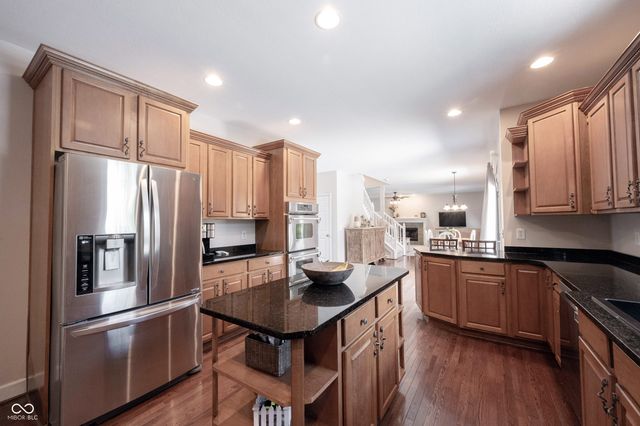11121 Desert Glen Drive, Fishers, IN 46037