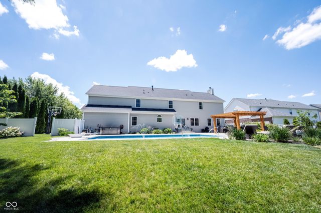 11121 Desert Glen Drive, Fishers, IN 46037