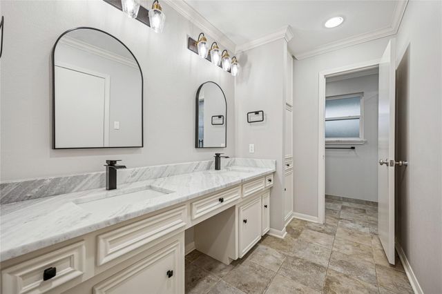 10818 Olympia Drive, Houston, TX 77042