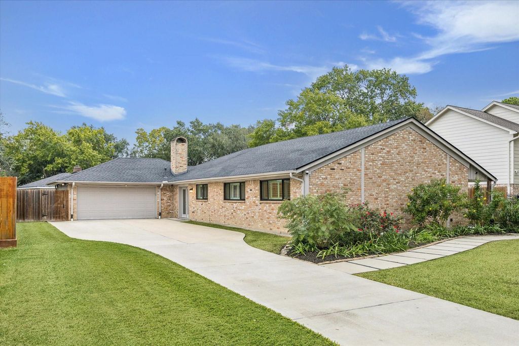 10818 Olympia Drive, Houston, TX 77042