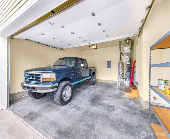 1725 Harrison Place #104, Lynden, WA 98264