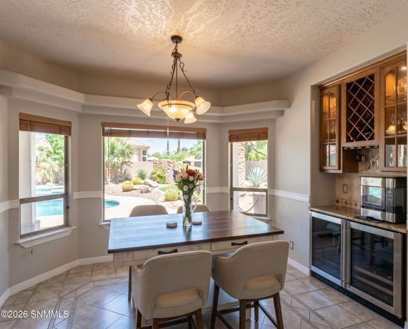 702 Mesa Point Road, Las Cruces, NM 88011