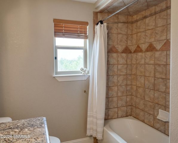 702 Mesa Point Road, Las Cruces, NM 88011