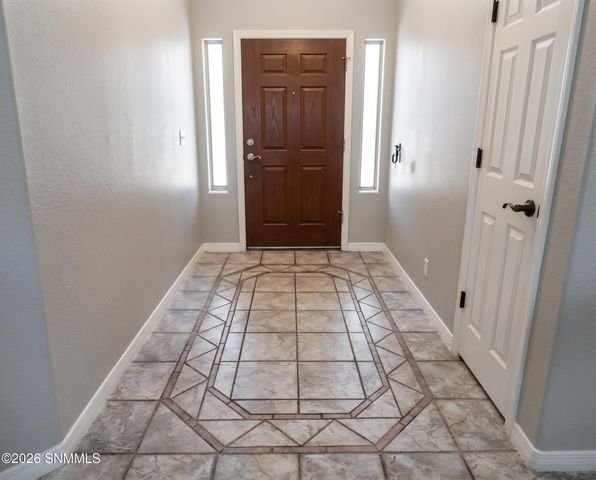 702 Mesa Point Road, Las Cruces, NM 88011