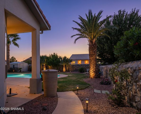 702 Mesa Point Road, Las Cruces, NM 88011