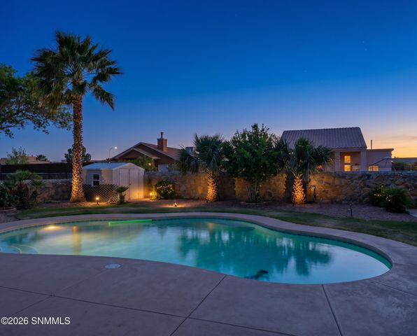 702 Mesa Point Road, Las Cruces, NM 88011