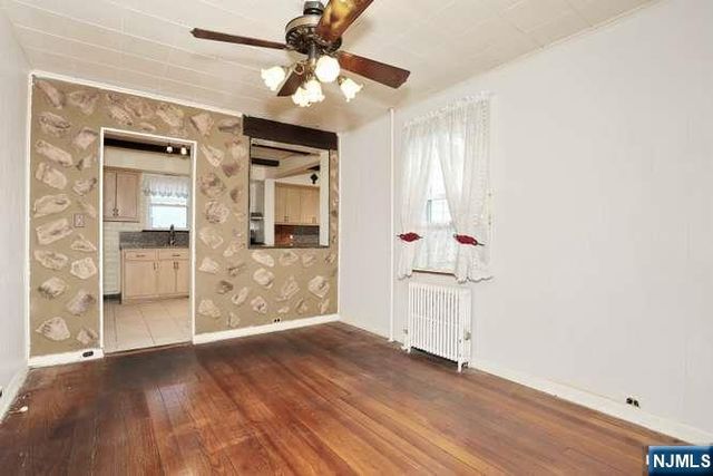 49 S Franklin Avenue, Bergenfield, NJ 07621