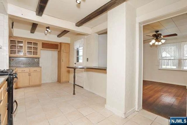49 S Franklin Avenue, Bergenfield, NJ 07621