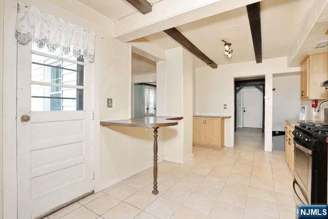 49 S Franklin Avenue, Bergenfield, NJ 07621