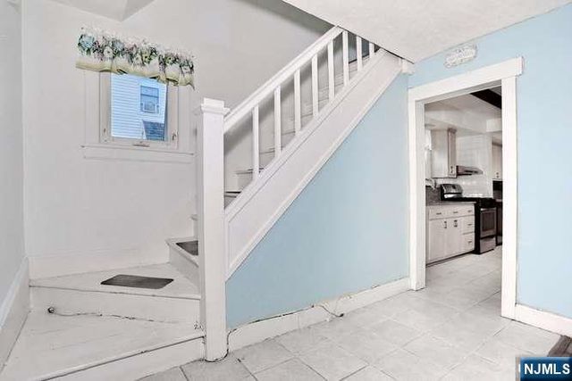 49 S Franklin Avenue, Bergenfield, NJ 07621