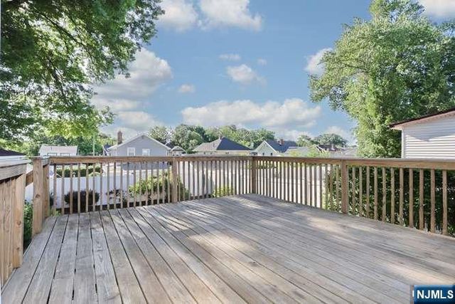 49 S Franklin Avenue, Bergenfield, NJ 07621