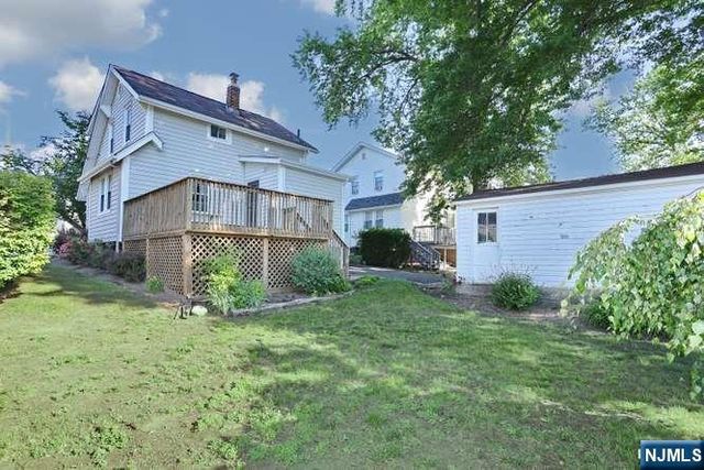 49 S Franklin Avenue, Bergenfield, NJ 07621