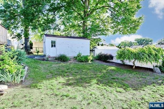 49 S Franklin Avenue, Bergenfield, NJ 07621