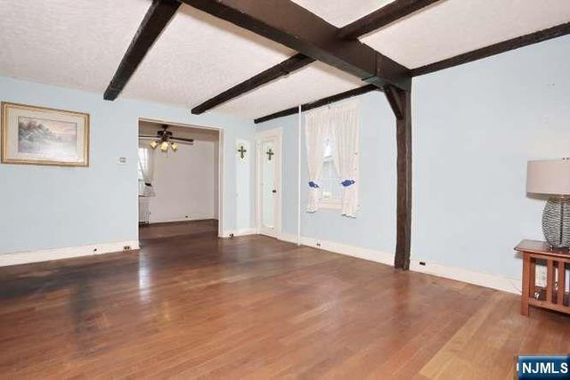 49 S Franklin Avenue, Bergenfield, NJ 07621