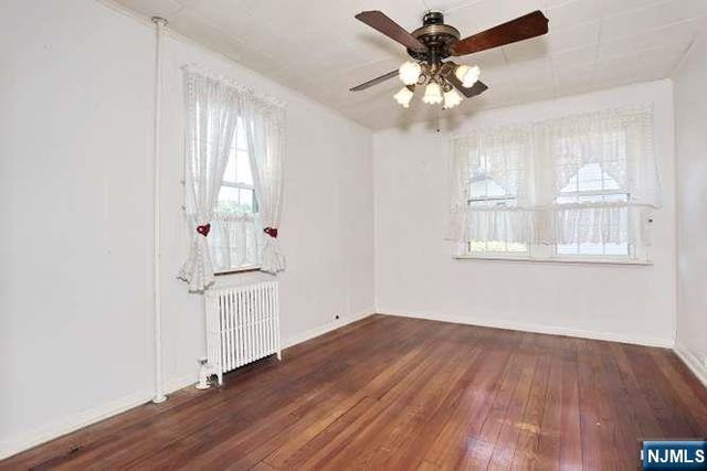 49 S Franklin Avenue, Bergenfield, NJ 07621
