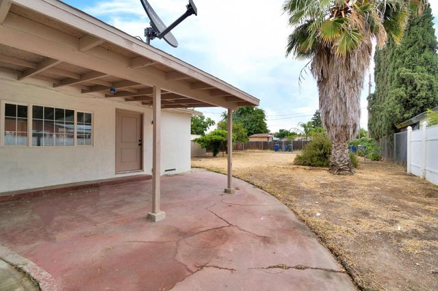 1205 Rogers Street, Madera, CA 93638
