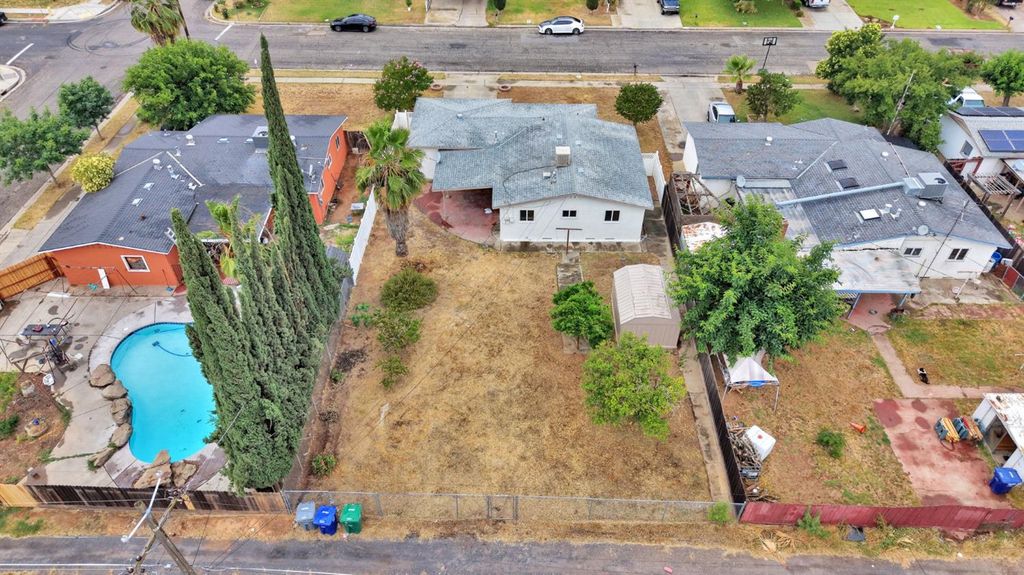 Image 36 of property listing at 1205 Rogers Street, Madera, CA 93638