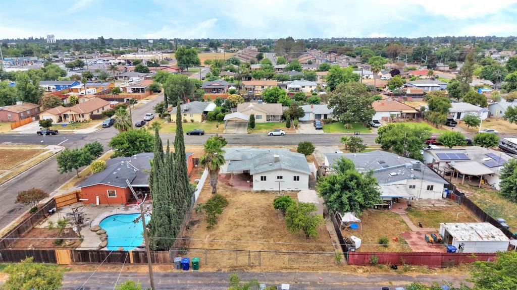 Image 37 of property listing at 1205 Rogers Street, Madera, CA 93638