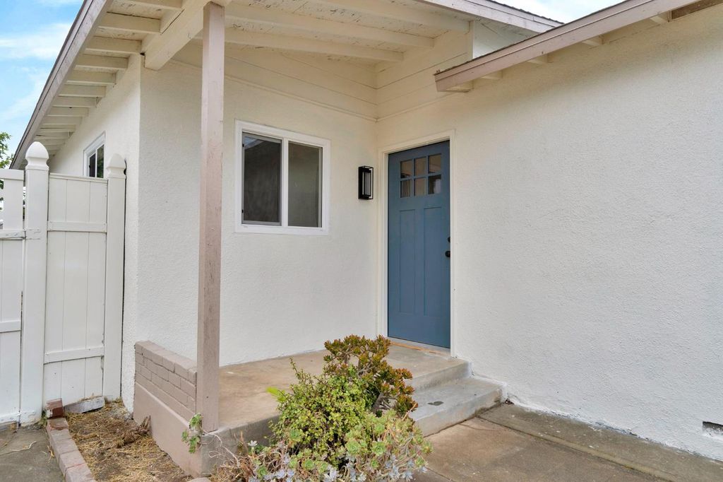 Image 5 of property listing at 1205 Rogers Street, Madera, CA 93638