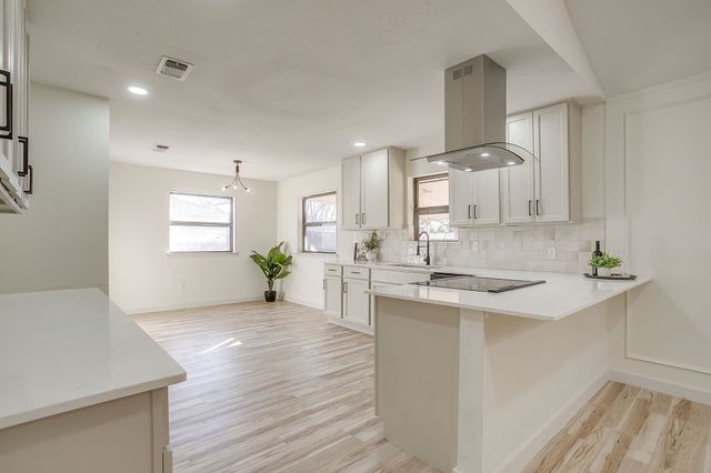 2421 Meadow View, Bedford, TX 76021