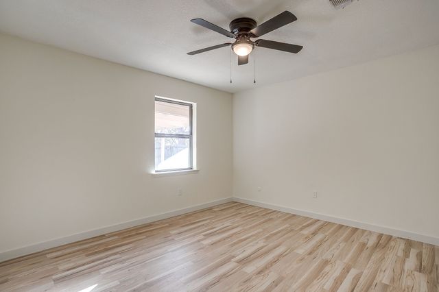 2421 Meadow View, Bedford, TX 76021