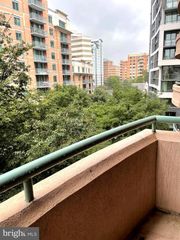4808 MOORLAND LN #409, Bethesda, MD 20814