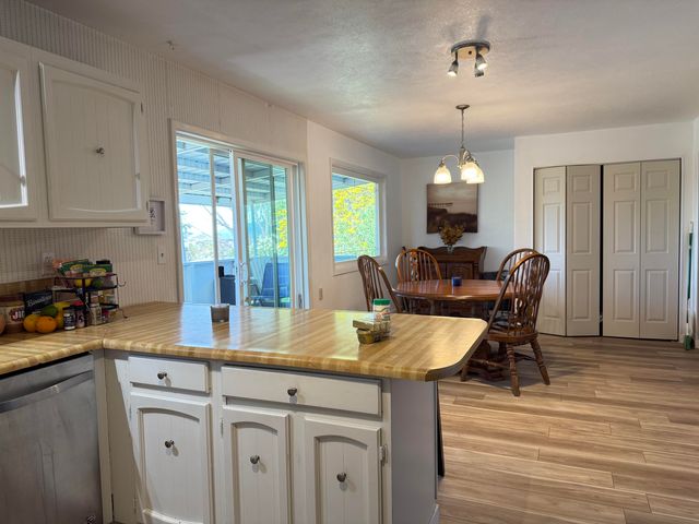 1104 Tamera Drive, Klamath Falls, OR 97603