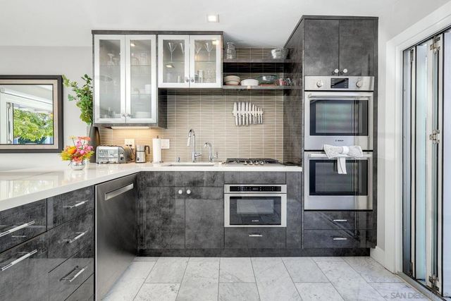 911 9Th St, Coronado, CA 92118