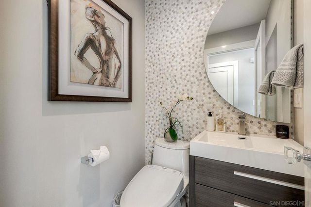 911 9Th St, Coronado, CA 92118