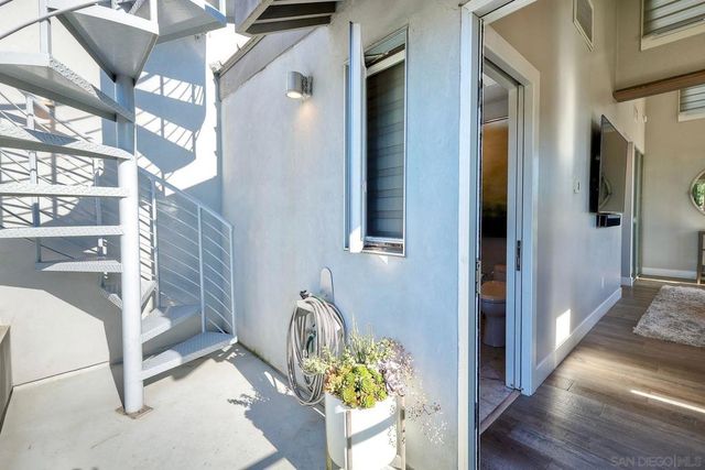 911 9Th St, Coronado, CA 92118