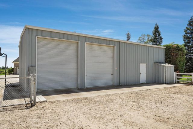 21649 N Des Moines Rd, Acampo, CA 95220